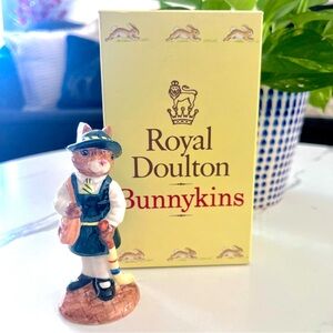 Royal Doulton Bunnykins Figurine Schooldays